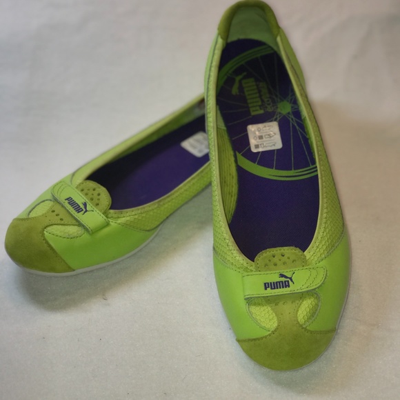 PUMA - COMFORTABLE LIME GREEN SLIP ON'S IN SIZE 10